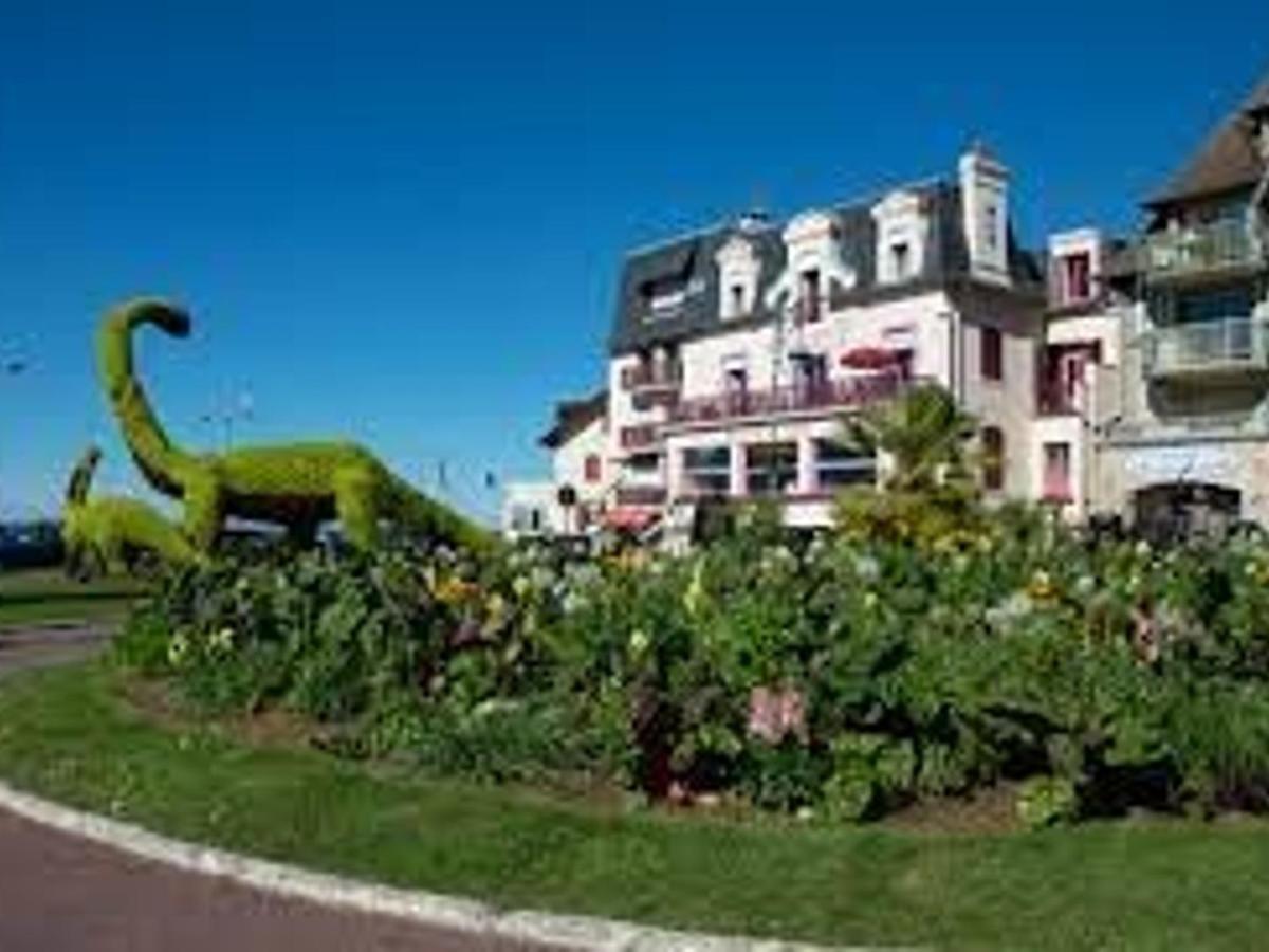 Appartement En Front De Mer A Villers-Sur-Mer Face Au Casino, 2P Tout Equipe Avec Parking Privatif - Fr-1-712-14 外观 照片